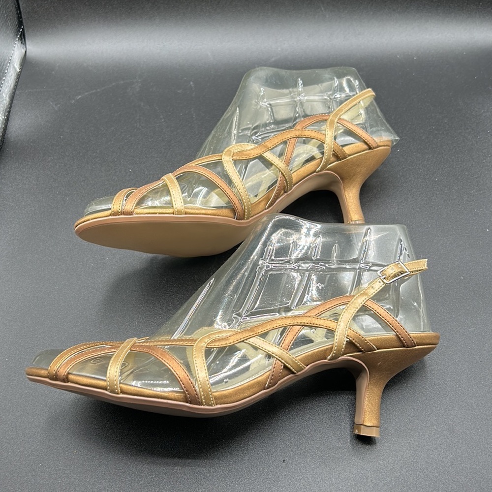 Easy Step Sandals, New in Original Box, Strappy kitten heel - Bronze SZ 8.5M - Picture 7 of 13